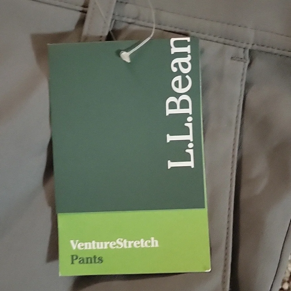 NWT L.L.Bean Venture Stretch Pants, Size 33x34 - Picture 2 of 6